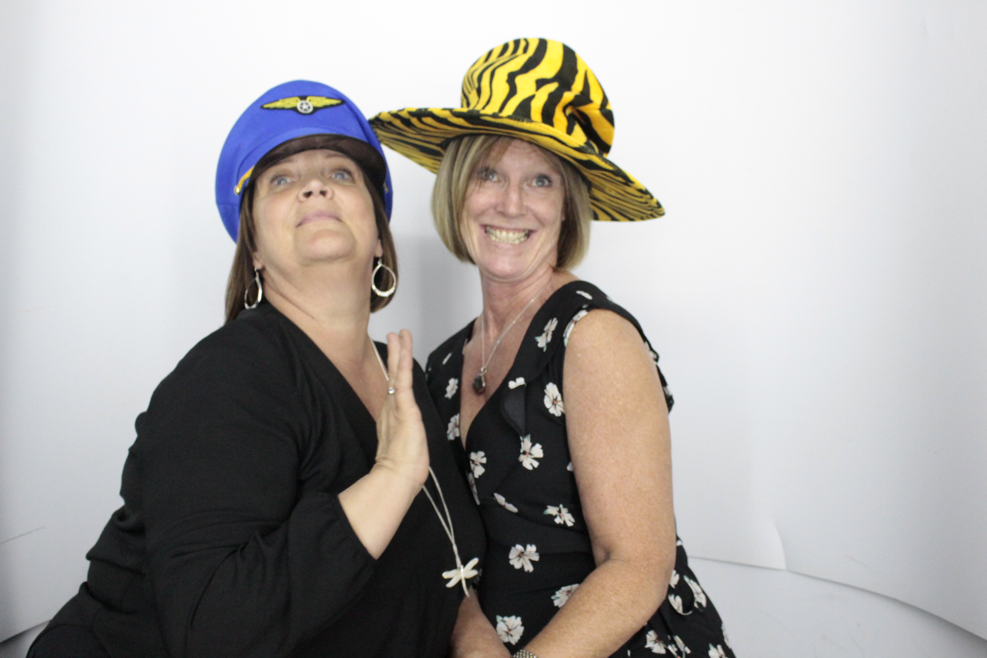 Mandy's 60th  Birthday Party | View more photos from the event at gallery.myphotoboothexperience.co.uk/u/MyPhotoBoothExperienceLtd/Mandys-60th-Birthday-Party